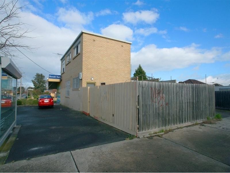 45 Brentwood Close, Clayton VIC 3168