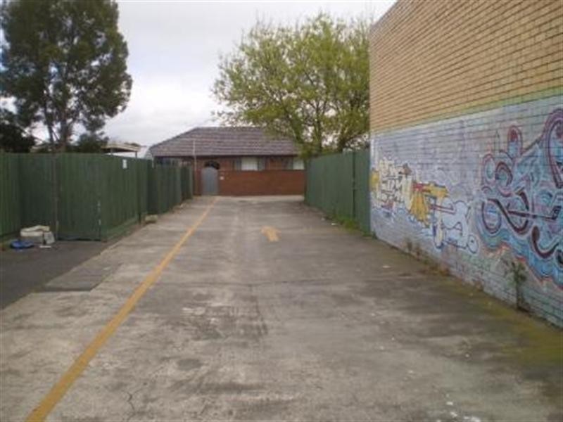 8 Dunoon Court, Mulgrave VIC 3170