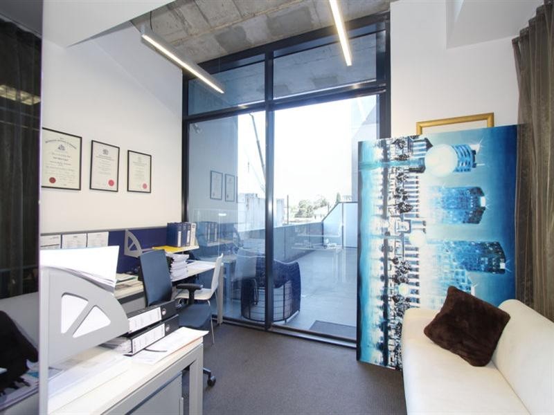 203, 9-11 Claremont Street, South Yarra VIC 3141