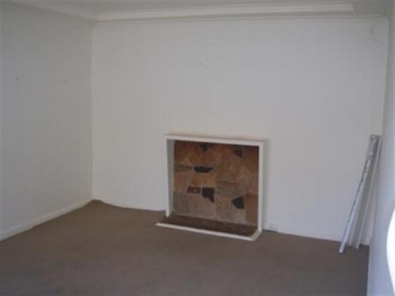 18 Second Avenue, Box Hill North VIC 3129