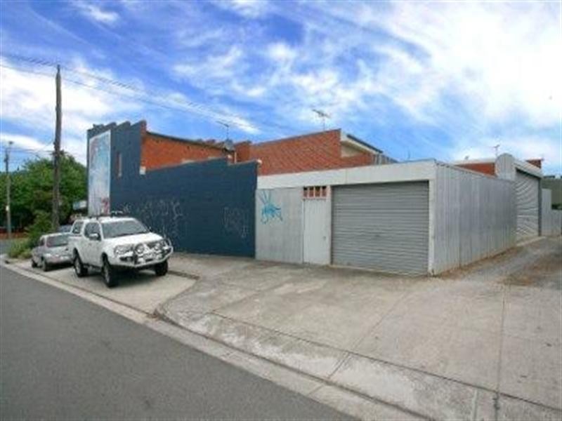 127 Kangaroo Road, Hughesdale VIC 3166