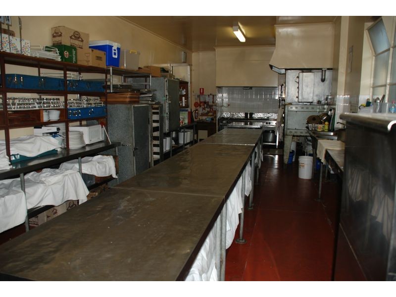 90 Atherton Road, Oakleigh VIC 3166