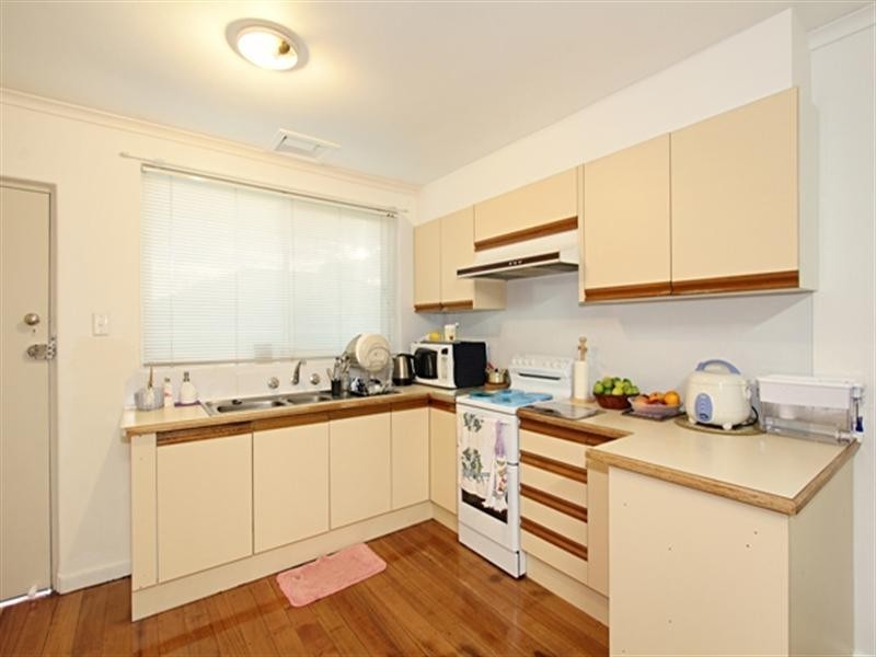 18 Second Avenue, Box Hill North VIC 3129