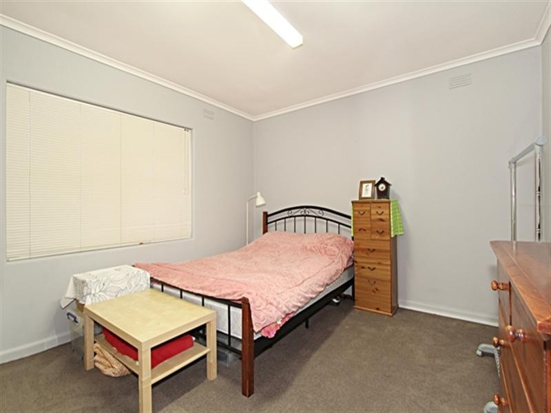 18 Second Avenue, Box Hill North VIC 3129