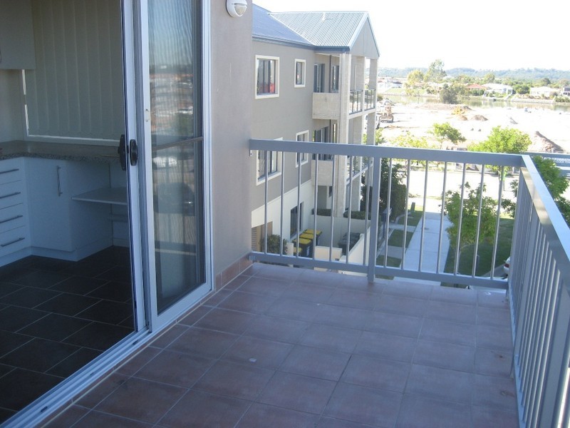 1C/20 Tourangeau Crescent, Varsity Lakes QLD 4227