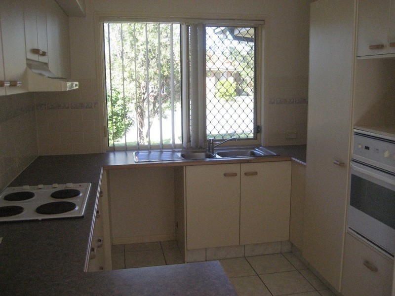 16 Stanford Avenue, Varsity Lakes QLD 4227