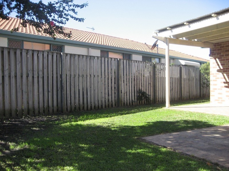 16 Stanford Avenue, Varsity Lakes QLD 4227