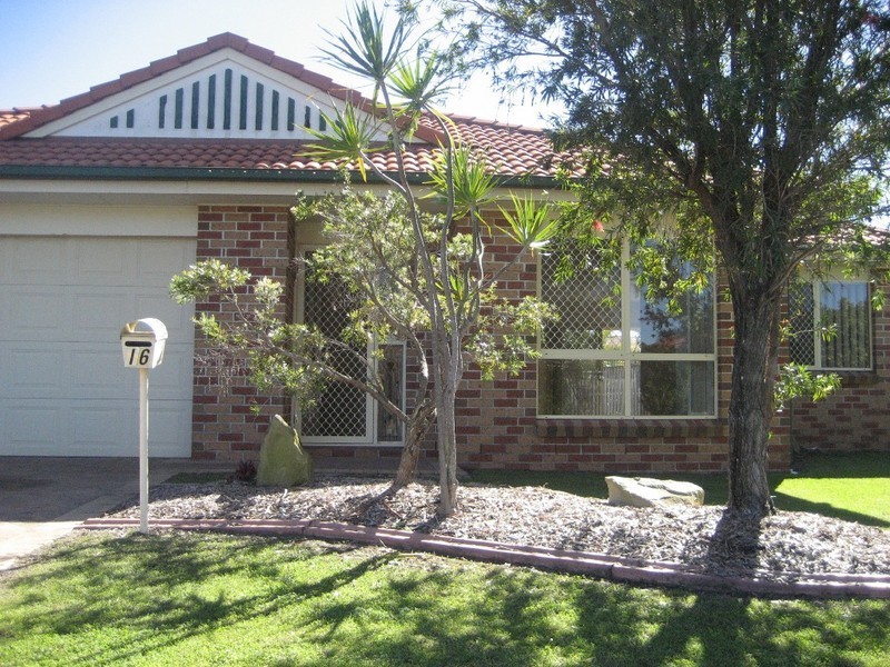 16 Stanford Avenue, Varsity Lakes QLD 4227
