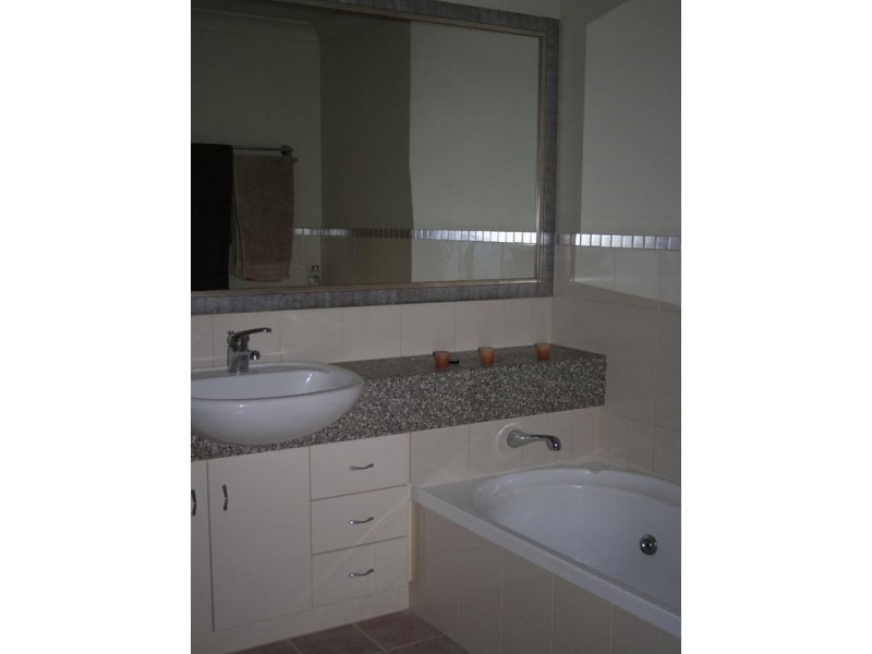 25/1 Assembly Drive, Varsity Lakes QLD 4227