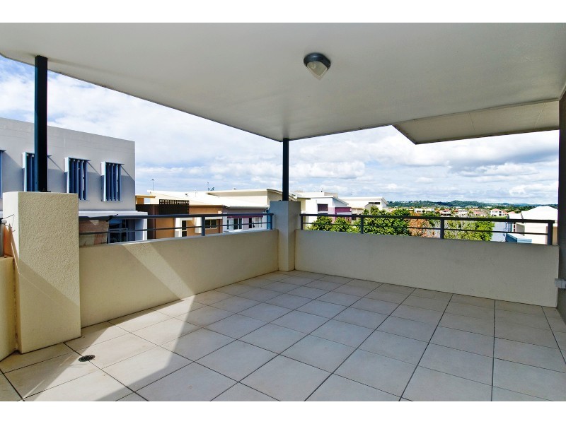 Varsity Lakes QLD 4227
