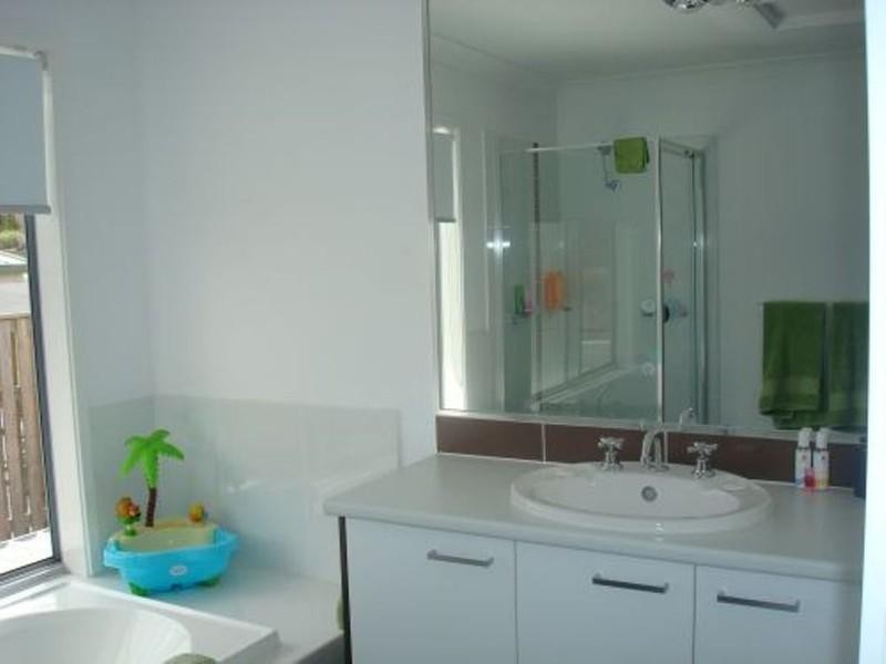 13 Aquarius Street, Reedy Creek QLD 4227