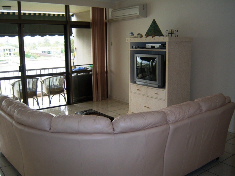 8/2962 Gold Coast Highway, Surfers Paradise QLD 4217