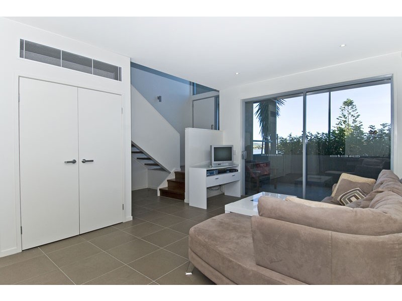 56 Watts Drive, Varsity Lakes QLD 4227