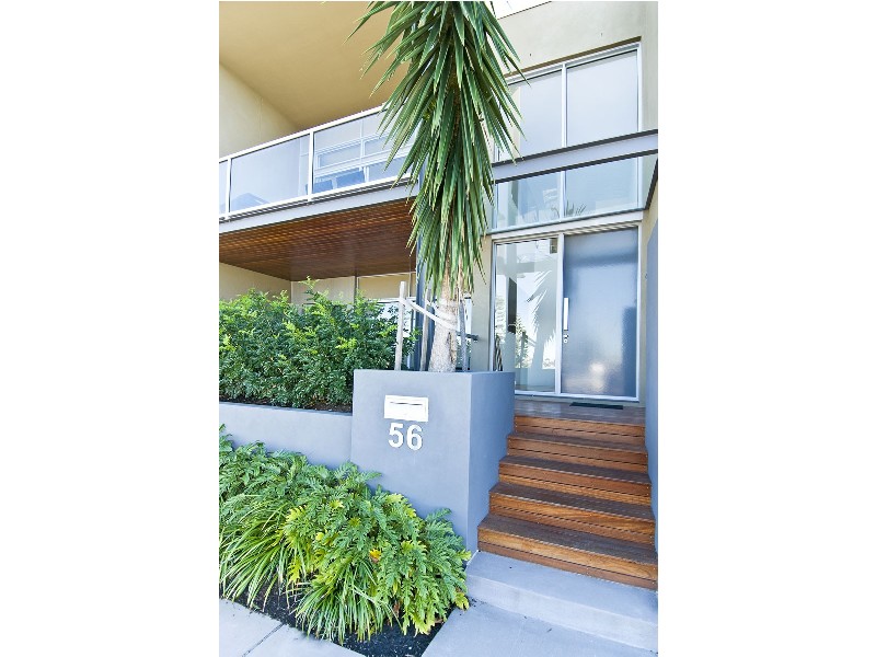 56 Watts Drive, Varsity Lakes QLD 4227