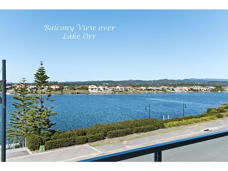 56 Watts Drive, Varsity Lakes QLD 4227
