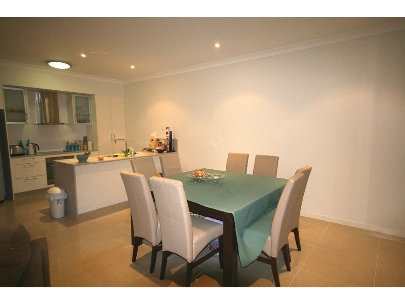 24 Campelles Avenue, Varsity Lakes QLD 4227