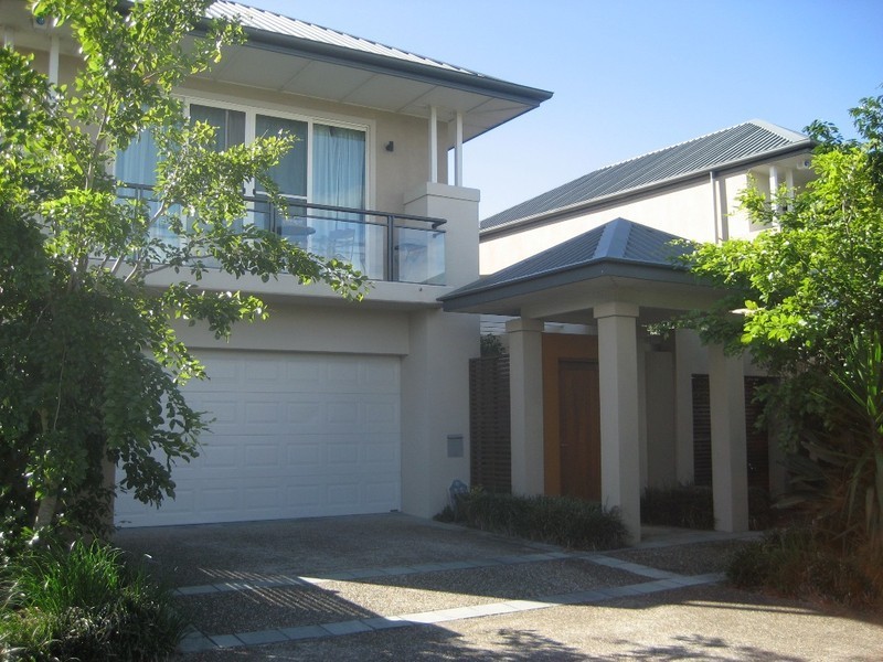 Varsity Lakes QLD 4227