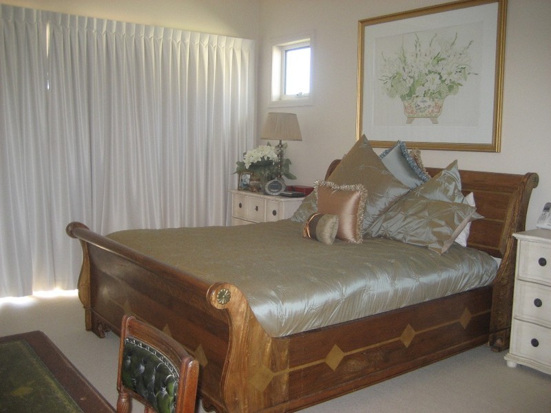 Varsity Lakes QLD 4227