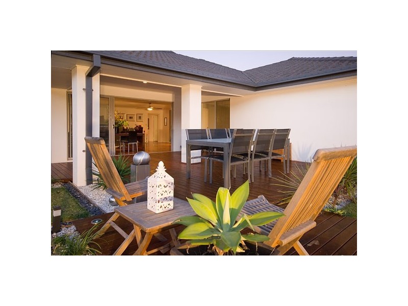 39 Heights Drive, Robina QLD 4226