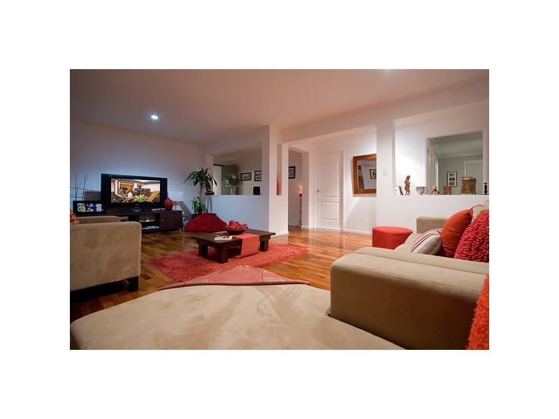 39 Heights Drive, Robina QLD 4226