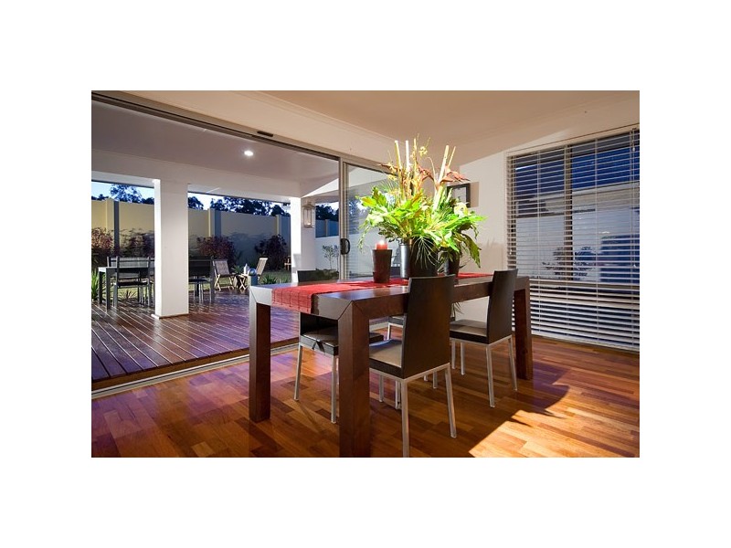 39 Heights Drive, Robina QLD 4226