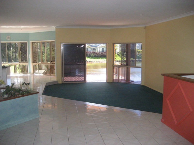 Clear Island Waters QLD 4226