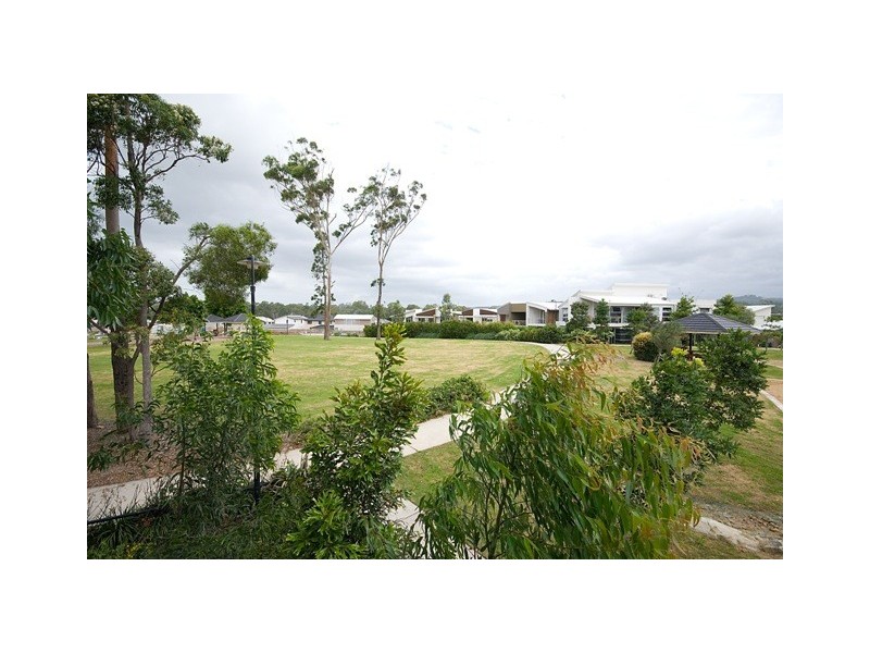 9/10 Valbonne Avenue, Varsity Lakes QLD 4227