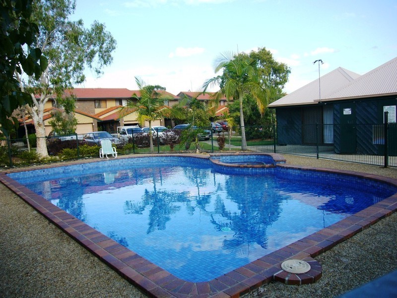 51/5 Galeen Drive, Burleigh Waters QLD 4220