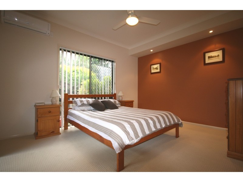 9 Entry Drive, Merrimac QLD 4226