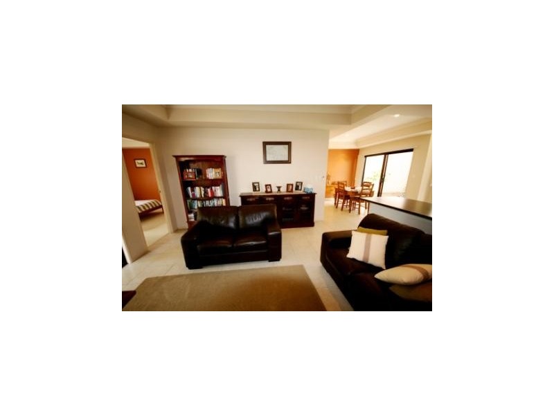 9 Entry Drive, Merrimac QLD 4226