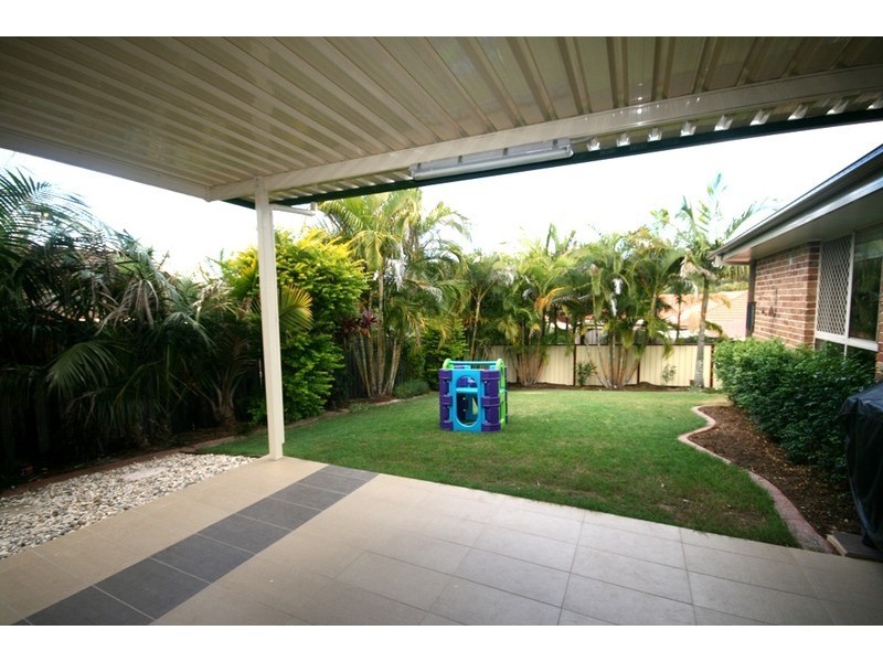 102 Merridown Drive, Merrimac QLD 4226