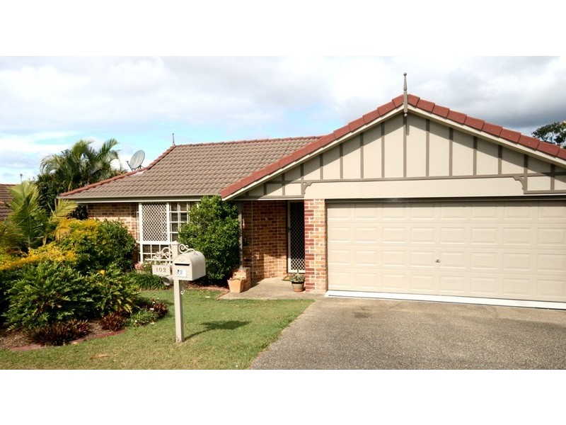 102 Merridown Drive, Merrimac QLD 4226