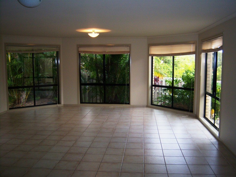 4 Stockman Crescent, Mudgeeraba QLD 4213