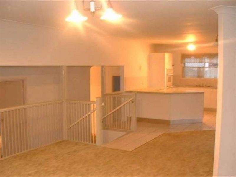 4 Bothwell Street, Robina QLD 4226