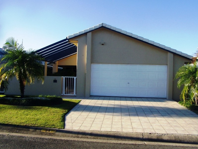 34 Emerton Crescent, Robina QLD 4226