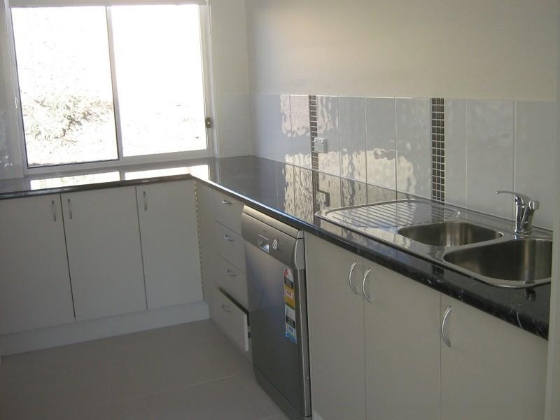 17 Angourie Crescent, Pacific Pines QLD 4211
