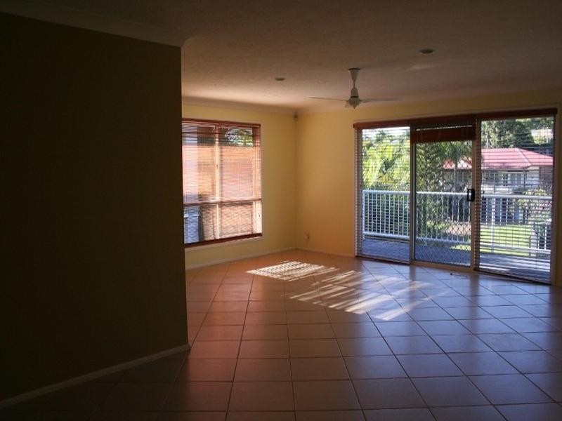 133 Thorngate Drive, Robina QLD 4226