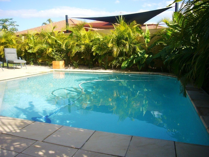 Clear Island Waters QLD 4226