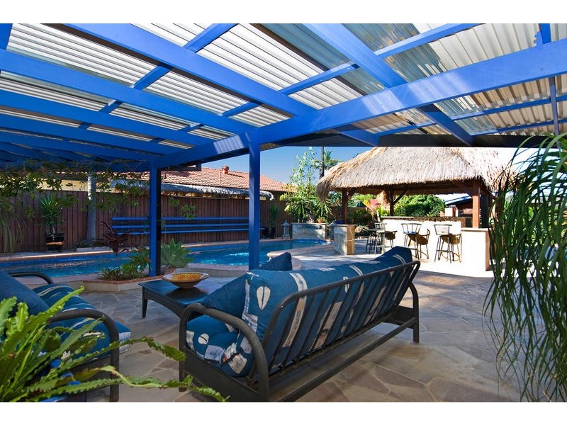 3 Rumrunner Street, Mermaid Waters QLD 4218