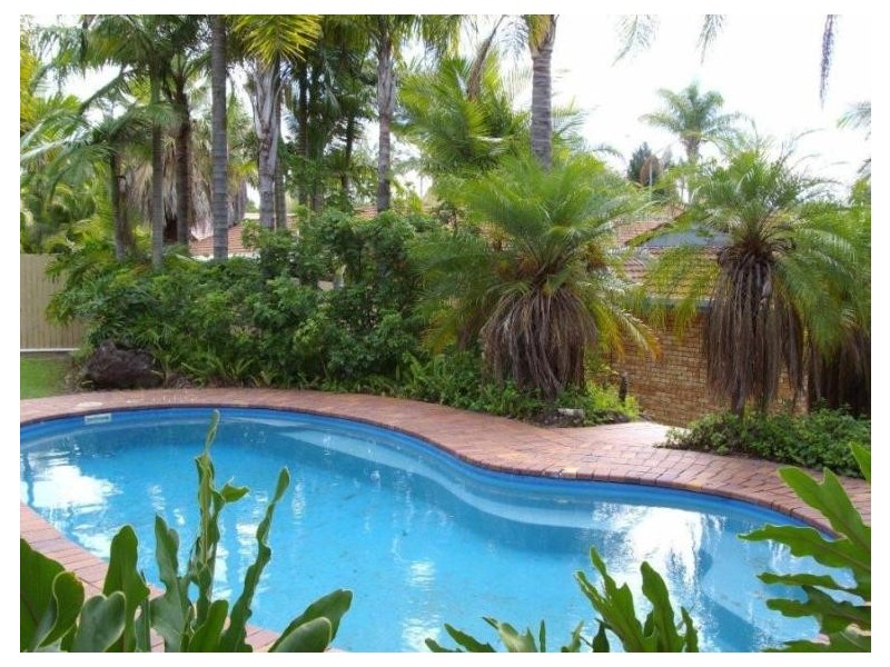 35 Cottesloe Drive, Robina QLD 4226