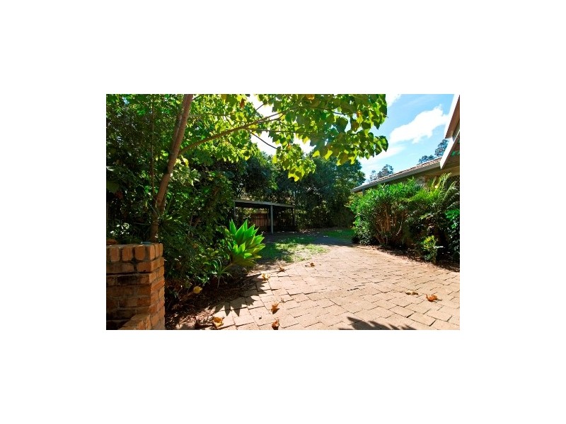 1 Vaucluse Place, Robina QLD 4226