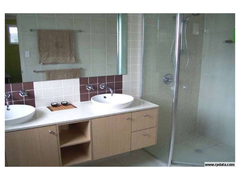 16 ROYAL WOODS Drive, Robina QLD 4226