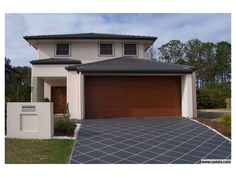 16 ROYAL WOODS Drive, Robina QLD 4226