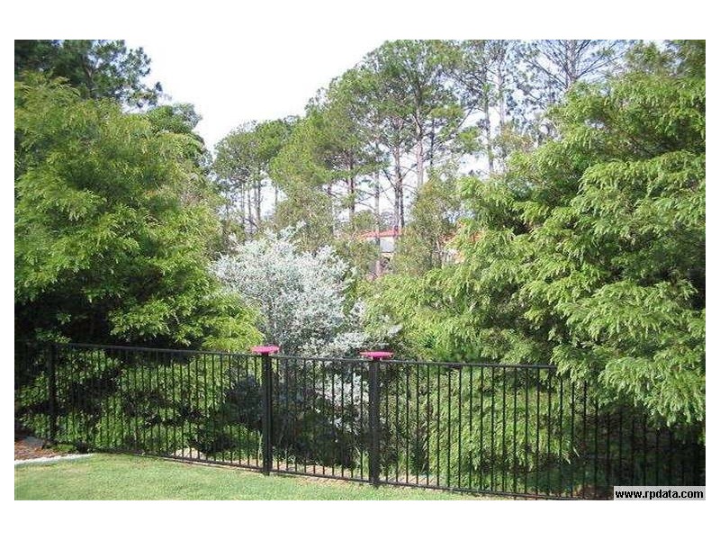 16 ROYAL WOODS Drive, Robina QLD 4226