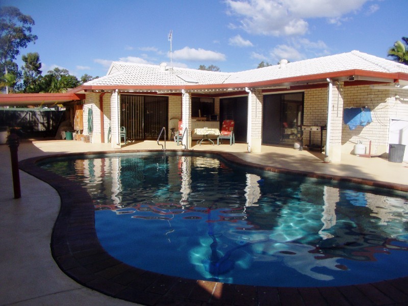 6 Eastwood Drive, Robina QLD 4226