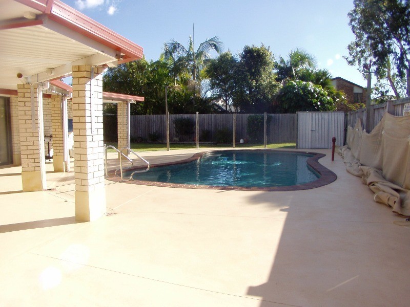 6 Eastwood Drive, Robina QLD 4226