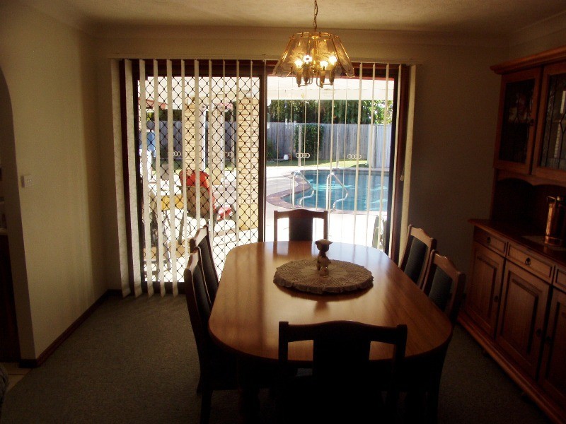 6 Eastwood Drive, Robina QLD 4226