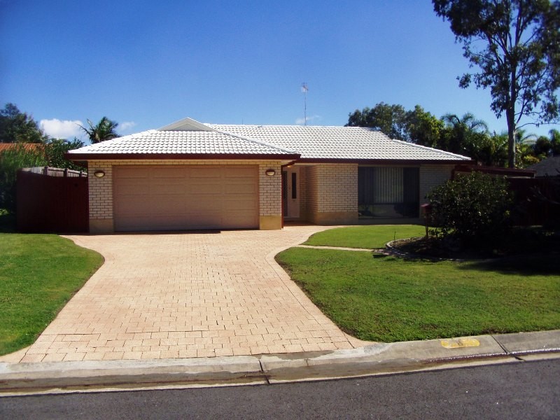 6 Eastwood Drive, Robina QLD 4226