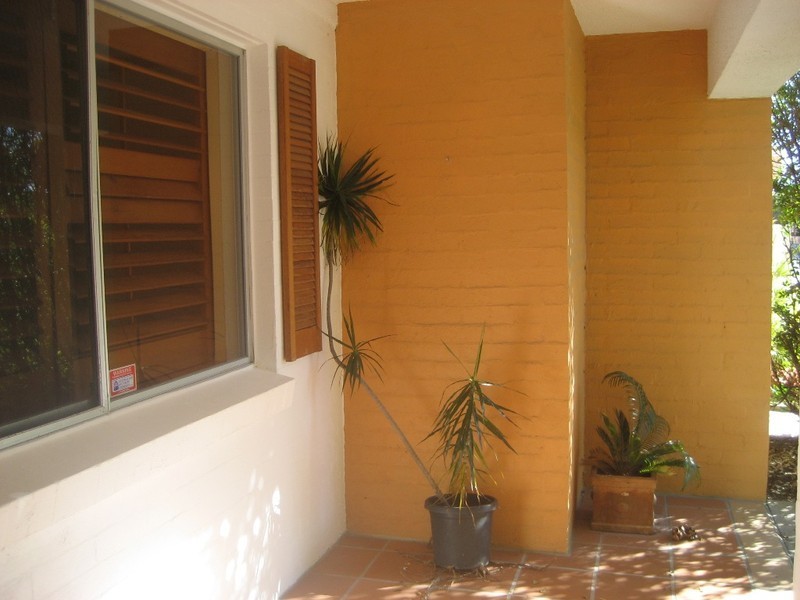 1/196 Hedges Avenue, Mermaid Beach QLD 4218