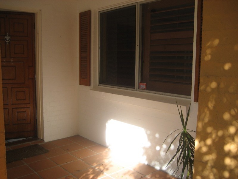 1/196 Hedges Avenue, Mermaid Beach QLD 4218